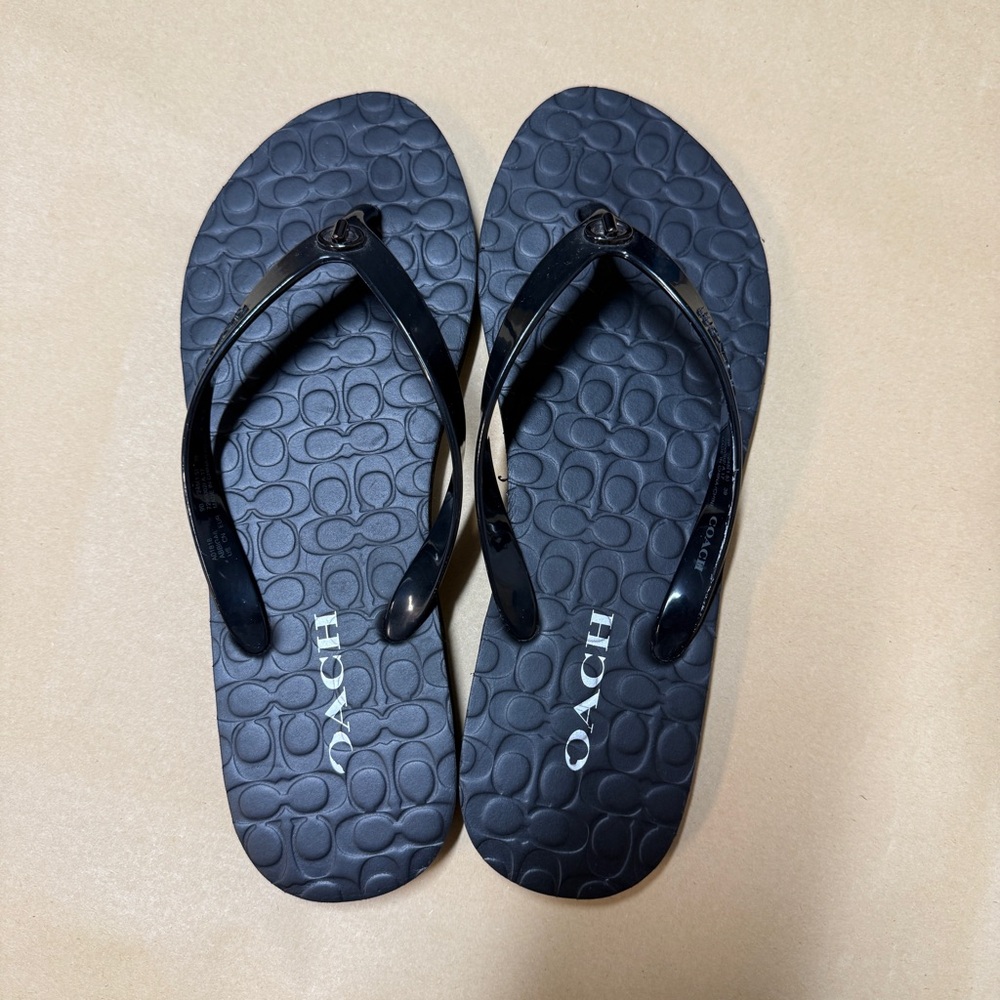 Coach Women Black Slippers Flip Flops Size 9 - Picture 2 of 7